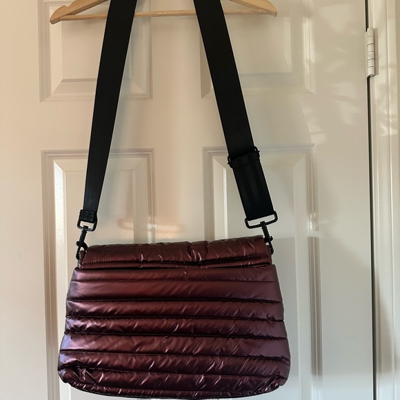 WOMEN'S THINK ROYLN CROSSBODY HANDBAG
NEW CONDITION NEVER USED - Picture 5 of 5